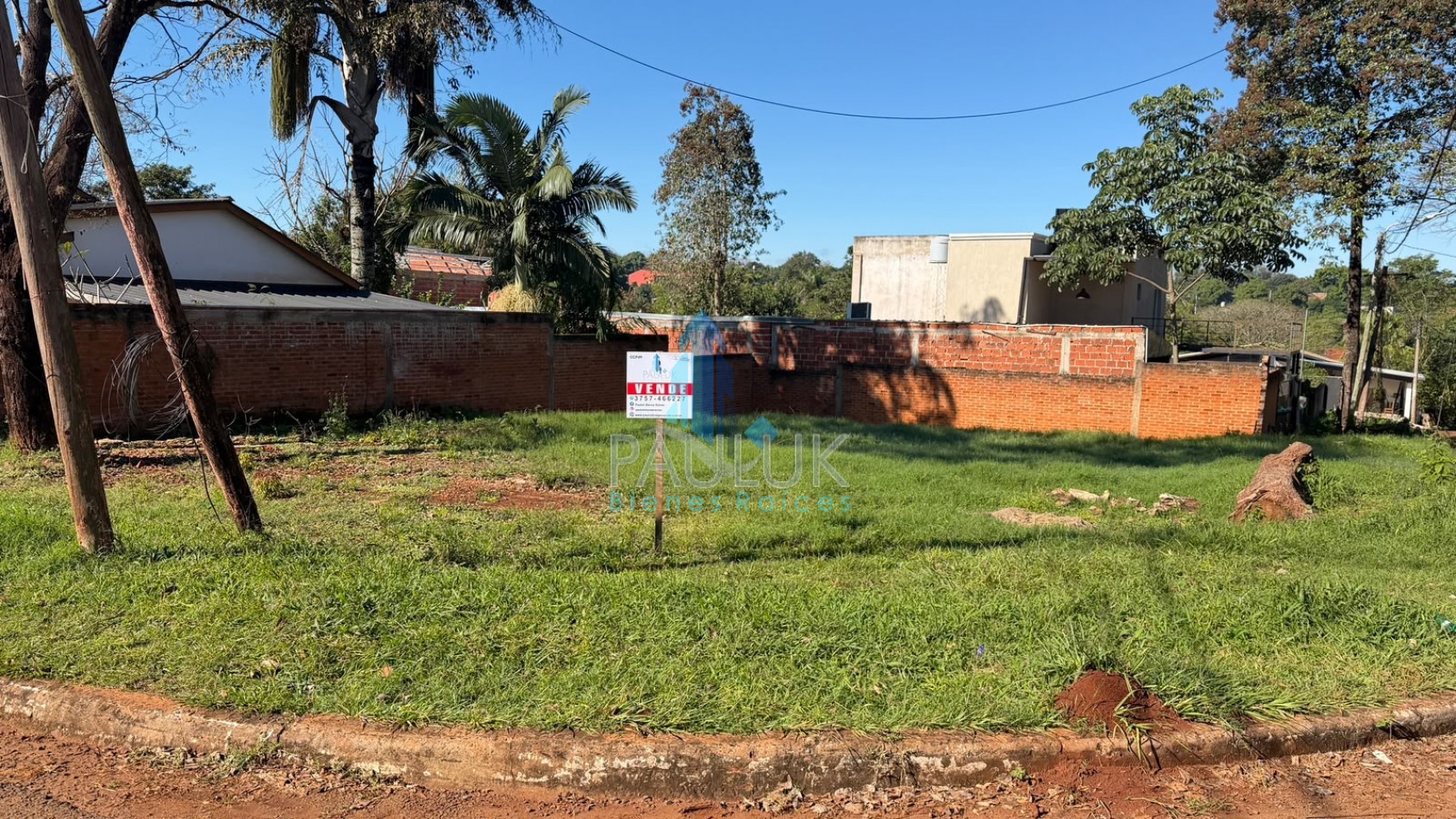 TERRENO EN ESQUINA EXCELENTE CIRCULACION