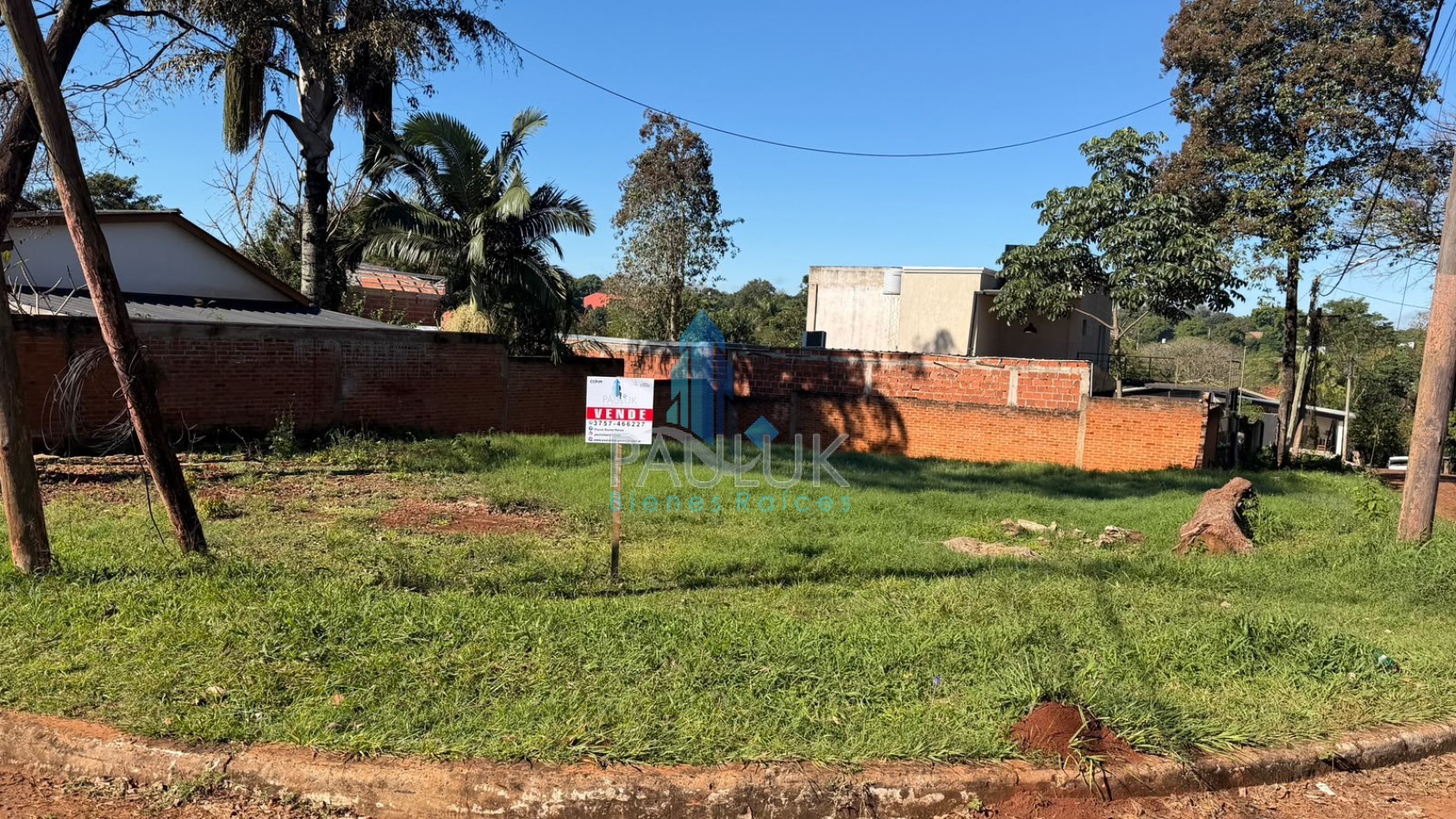 TERRENO EN ESQUINA EXCELENTE CIRCULACION