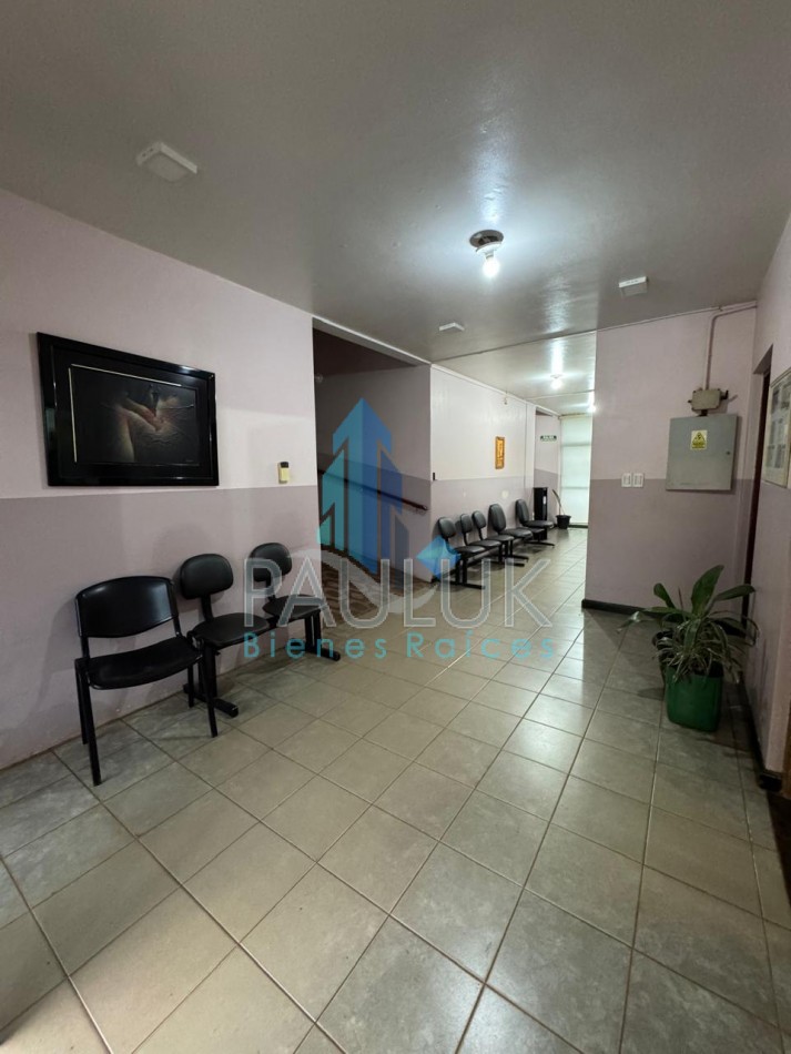 Oportunidad de consultorios mas terreno en Venta