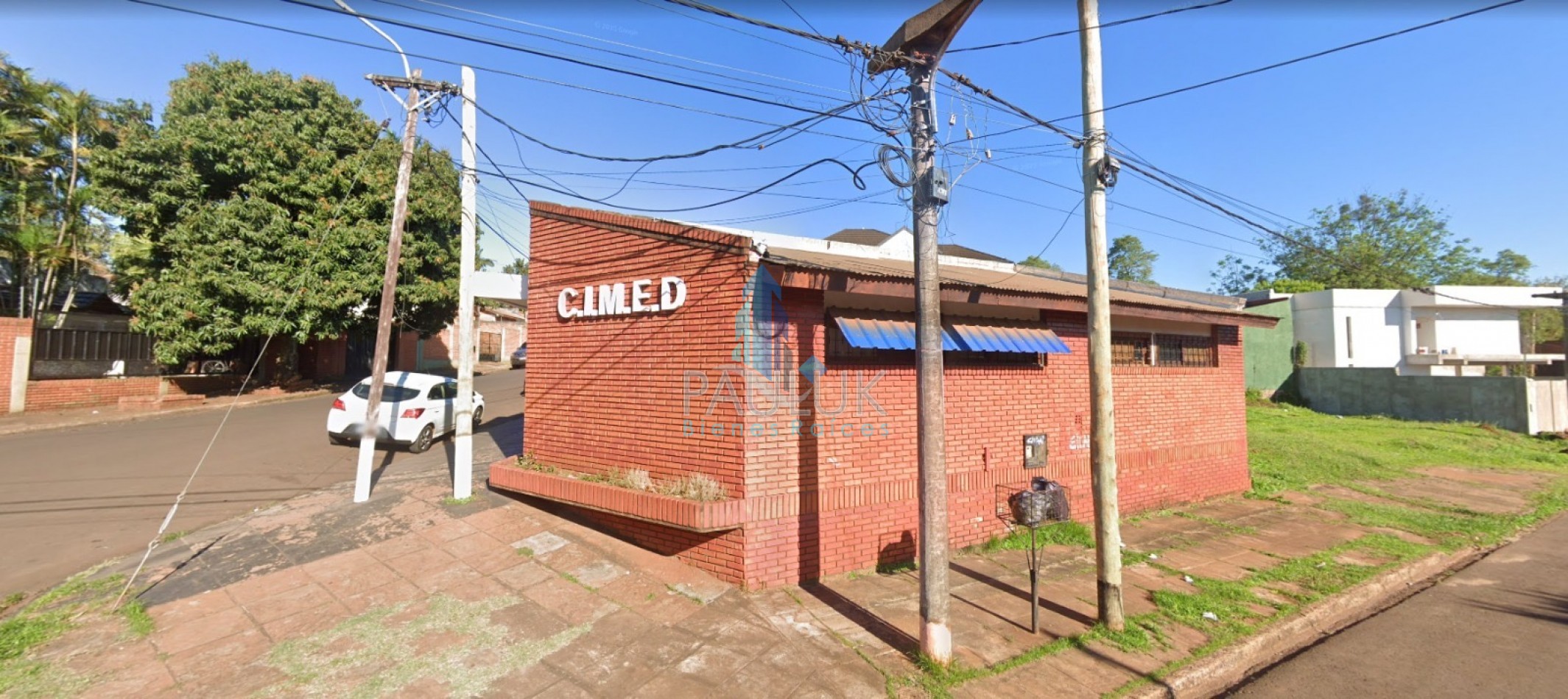 Oportunidad de consultorios mas terreno en Venta
